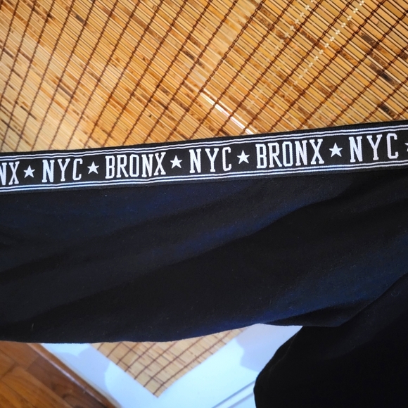H&M Black "NYC Bronx" Pullover Sweatshirt - Picture 3 of 4